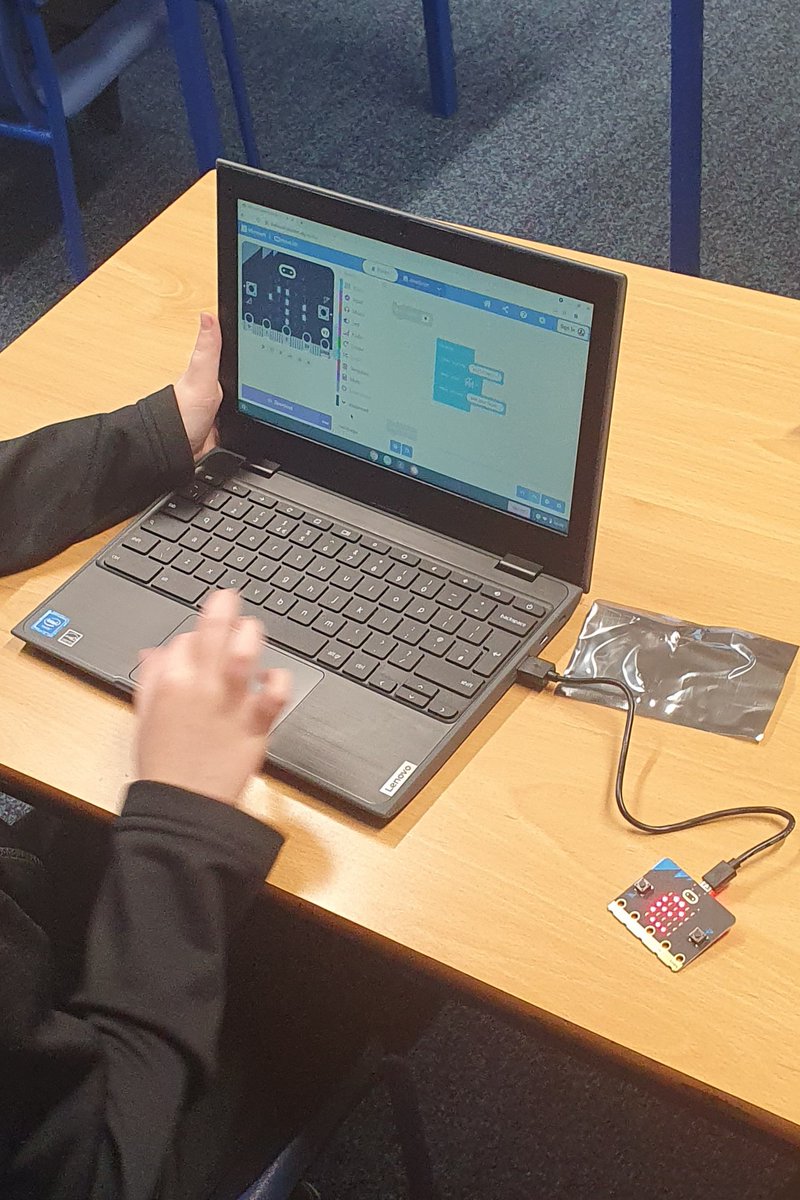 Eastfield_Acad's tweet image. Our first #Coding Club was a huge success! We learnt how to make our #BBCmicrobit into an animated name badge using strings of text and display icons #everyoneatEastfield #STEM #digitallearning @BBC_Teach @microbit_edu @DRETnews @Dret_Enrichment