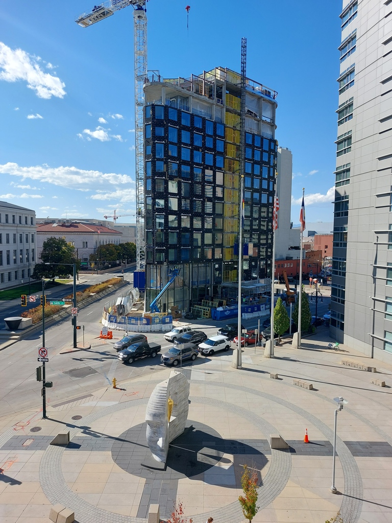 Panels have arrived at the Populus site! Excited to see how the facade of the building starts to change once the panels start going up! 

Project we collaborated with Studio Gang

#populus #denvercolorado