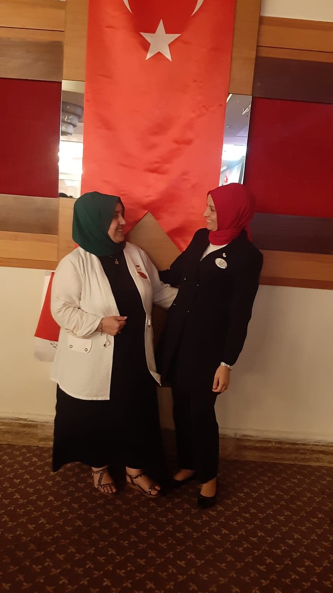 İyiki <a href="/LaleVARICI/">LALE VARICI</a>  herşeyim Can müdürüm