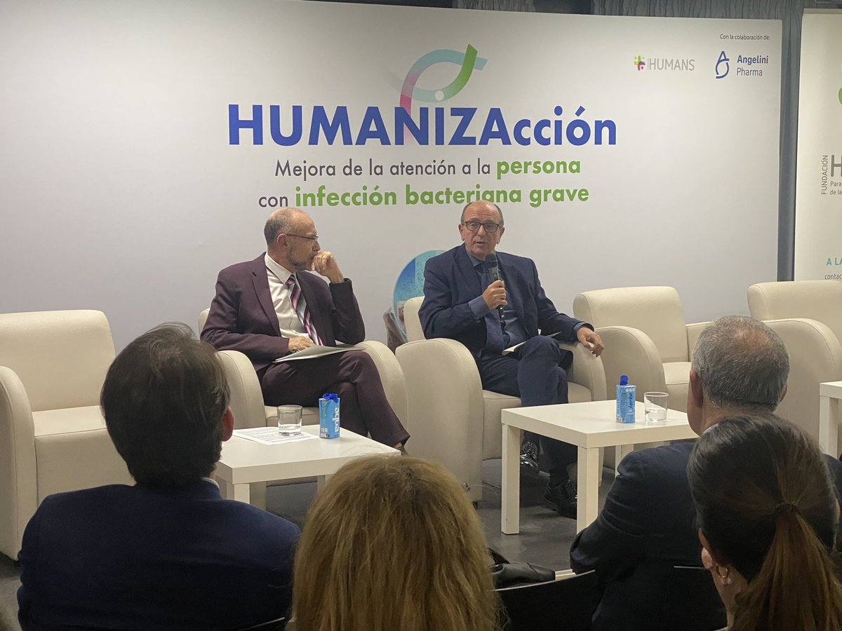 HumansFundacion's tweet photo. #HUMANIZAcción | Ponemos el broche final al acto de presentación de este informe de la mano de 

🗣️ Jon Guajardo Remacha, director gerente de la Organización Sanitaria
Integrada Barrualde-Galdakao. 
🗣️ Julio Zarco Rodríguez, presidente de la Fundación Humans https://t.co/3ZTyKRqVWt