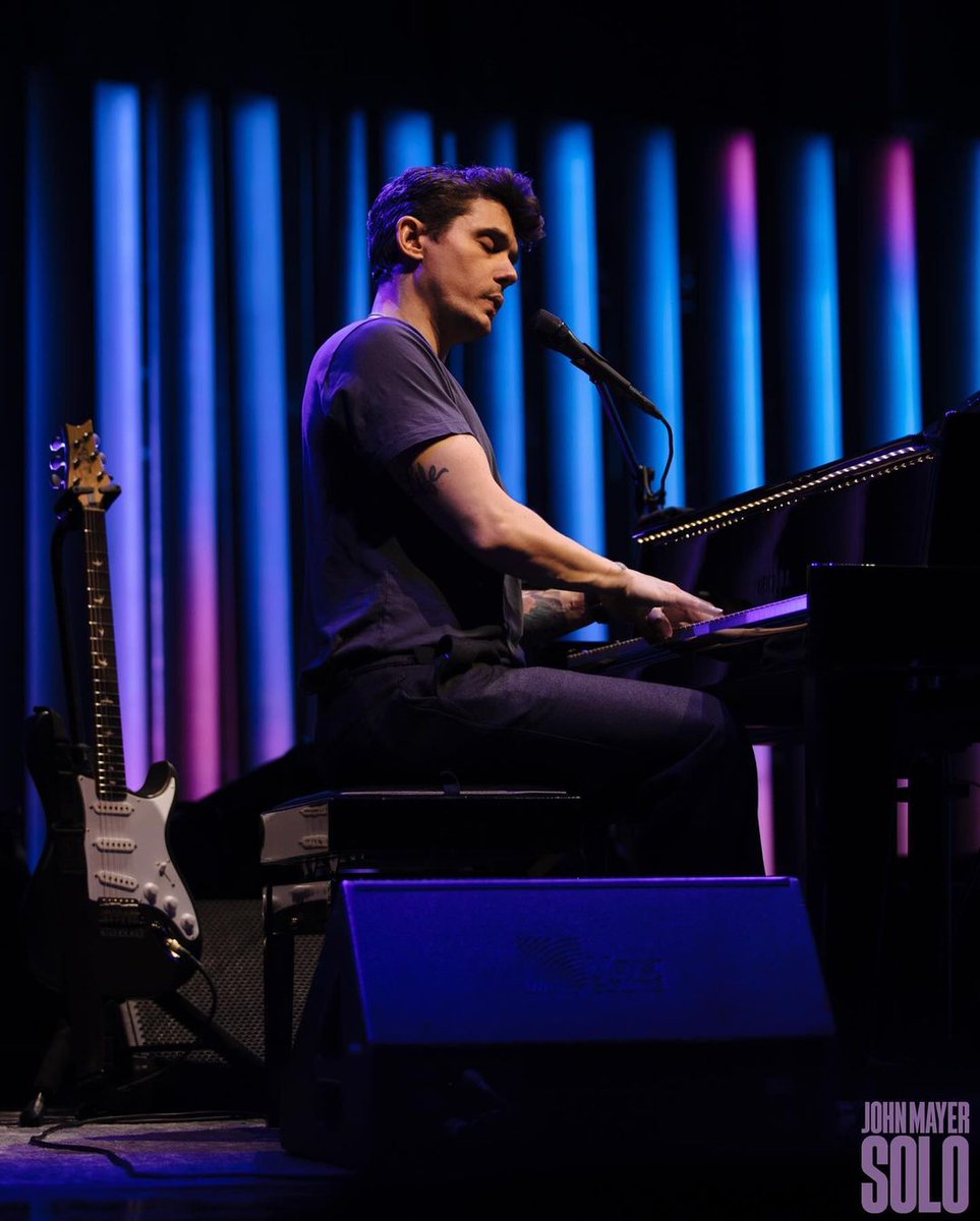 JohnMayer's tweet photo. Houston and Austin, TX - I’m so glad I was able to make it to Texas on this tour. Thank you for keeping me on my toes with the deep cut requests. It keeps me centered and connected to every moment. https://t.co/uRp0Dax2QU