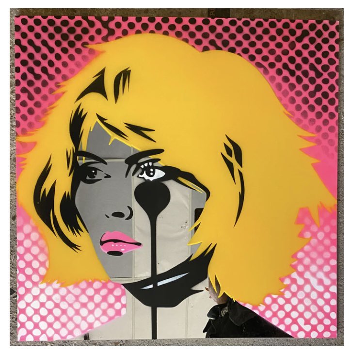 pureevilgallery's tweet photo. Blondie Mirror! #blondie #debbieharry #mirror #relection #heartofglass #art #gallery #icon -  https://t.co/UyFoLX7fbQ https://t.co/onqvgvzarj