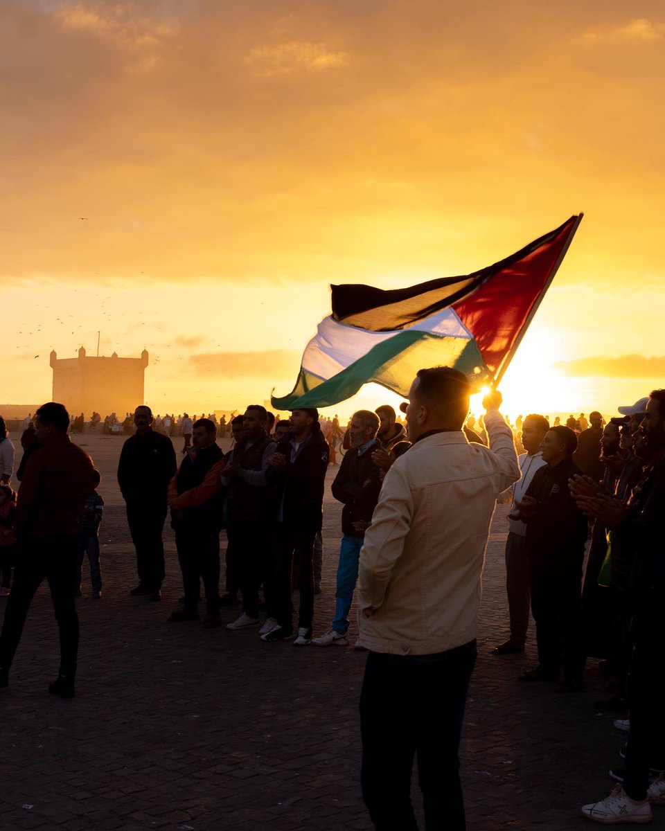 Sami_Alami_'s tweet photo. Rassemblement en soutien au peuple #Palestinien. Essaouira, Maroc, le 05/11/23 https://t.co/Yd7S3ZRwwL