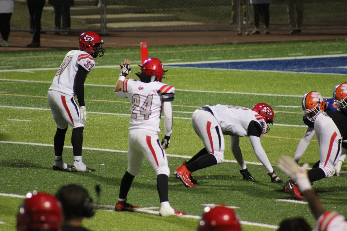 Sophomore year 47 total tackles, 2 sack ,1 TFL, 1 fumble recovery
8 games played