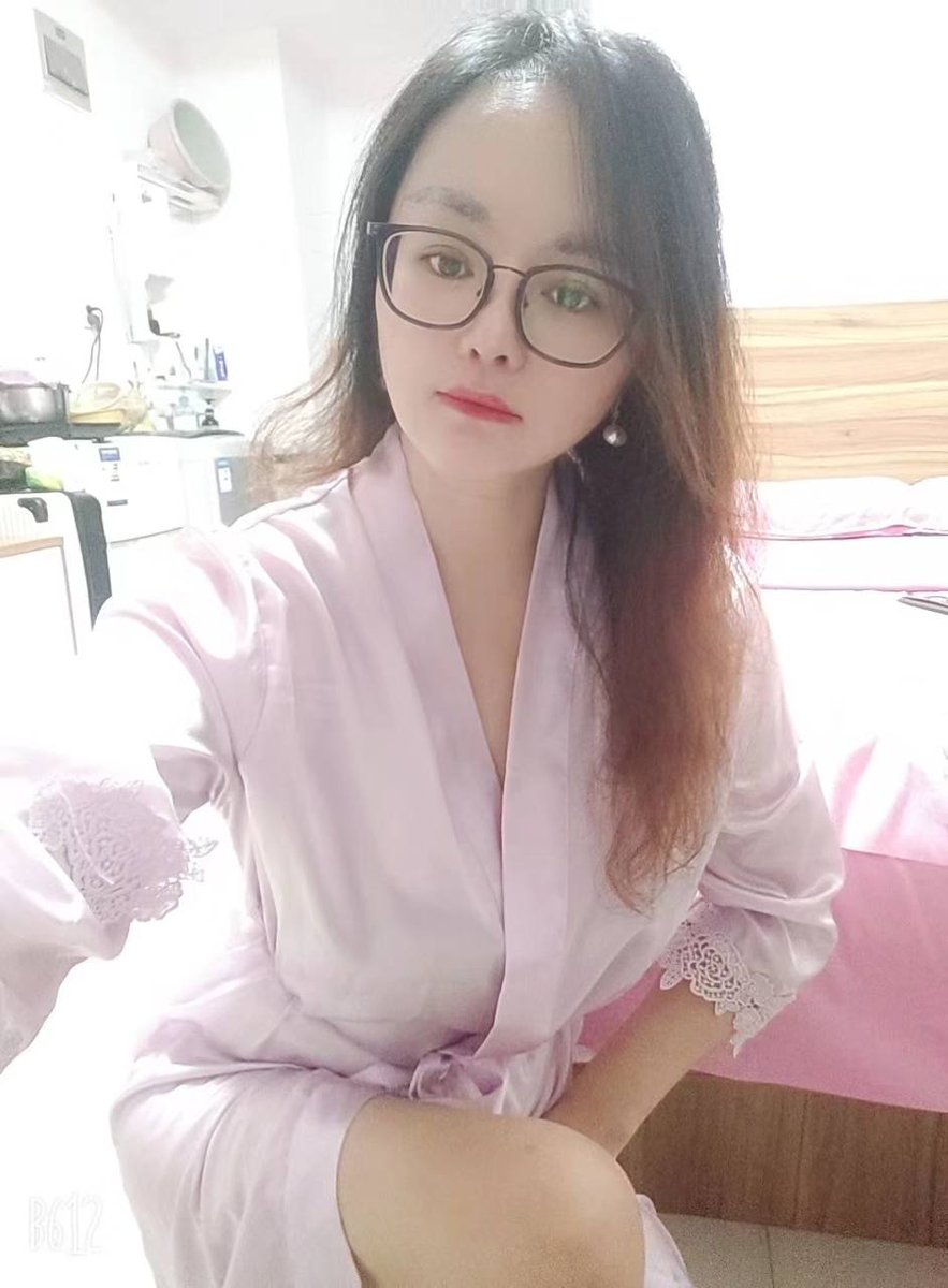 38号美女：淮南田家庵区舜耕中路附近
轻熟少妇 感觉比照片好看，服务态度好，什么姿势都可以，价格实惠，泻火性价比高 出货完还帮你按摩 ，毒龙啥都有 5.5/2p,包夜10张 
美女联系方式在置顶推文获取 #淮南约炮 #淮南兼职 #淮南上门 #淮南资源 #淮南线下 #淮南桑拿