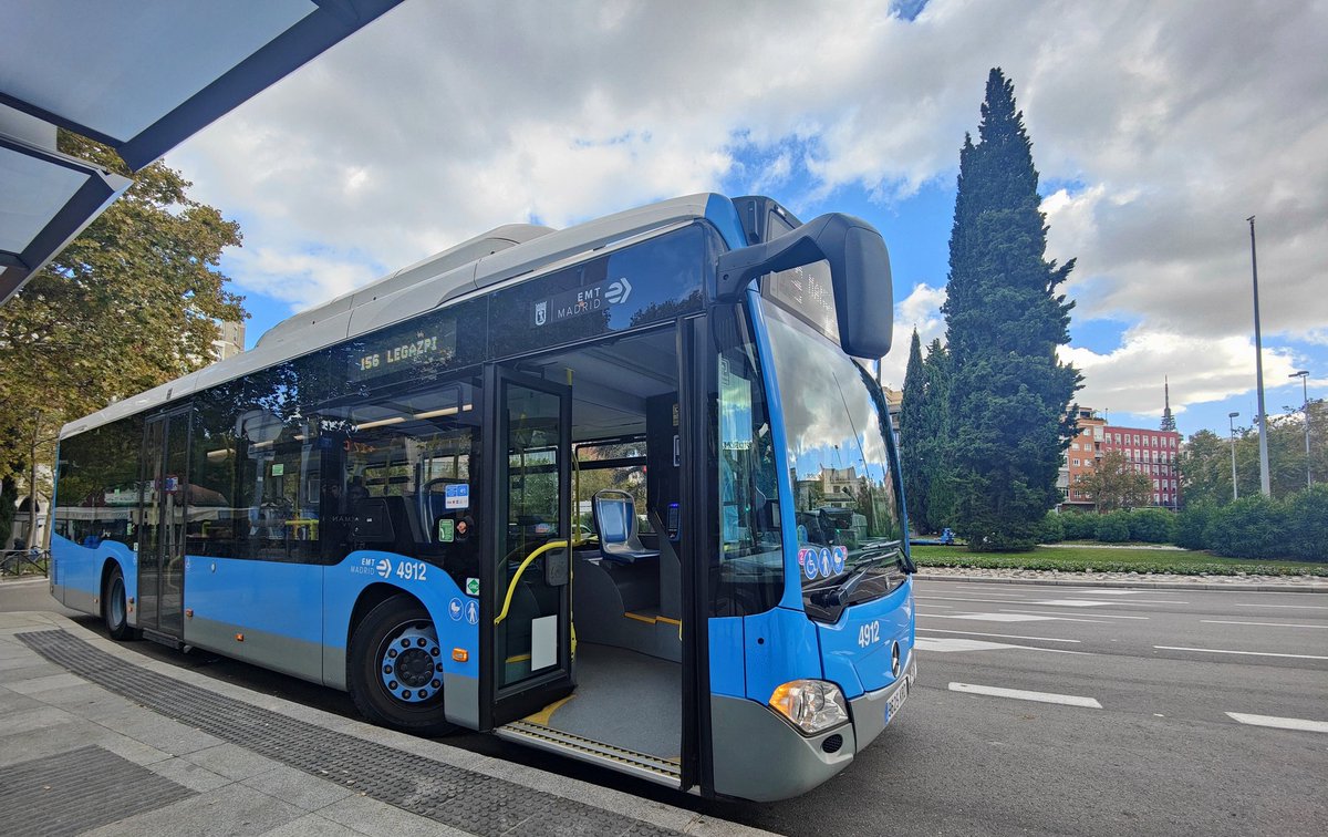 MCMXCII 👨‍💼🚍🌇 tweet media