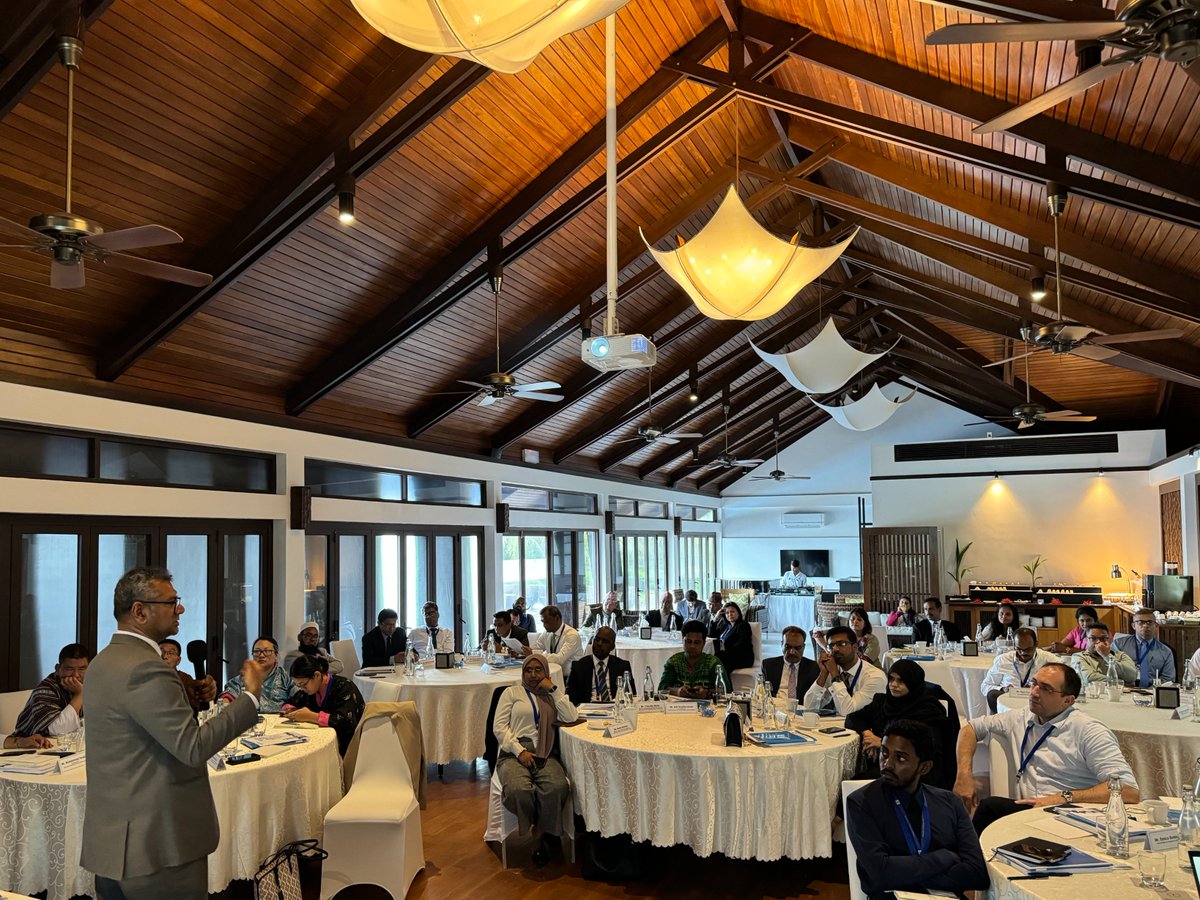 Assalaam alaikum from the Maldives🇲🇻! Countries from South Asia and beyond have gathered here to discuss high-impact strategies against #OrganizedCrime. 🙏 to all participants for the great discussions - and to 🇬🇧 and 🇨🇦 for all support!