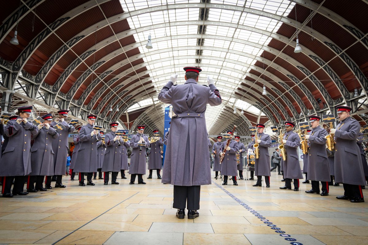 POPPY APPEAL 23 Visitors to Paddington Station on Thursday would have seen the Band perform  in aid of the @RBL Poppy Appeal. We entertained commuters to and from work performing an array of music from current chart toppers, to some all time classic tunes. @armyjobs #armymusic©️