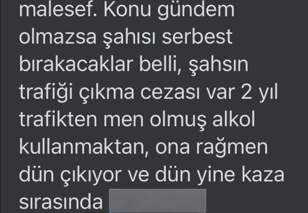 EmniyetSen1's tweet photo. Lütfen bu paylaşımın olabildiğince çok kişiye ulaşmasını sağlayınız… 

Sormak istiyorum: 
Sayın @adalet_bakanlik 05.11.2023 tarihinin ilk saatlerinde kaza yeri güvenlik önlemi alan ekibimizde görevli polis memuru Emrullah Günenç’e dur ihtarına rağmen durmadan çarpıp kaçan ve olaydan 8 saat sonra teslim olan/yakalanan murat k. isimli şahıs neden ve niçin serbest bırakılmıştır? 

Konuyu detaylandıracak olursak; Olay saat: 03.30 sıralarında gerçekleşiyor polise çarpıp yaralayan şahıs KAÇIYOR.! 
Yaklaşık 8 saat sonra teslim olan/yakalanan şahsın ehliyeti daha önce başka bir konudan dolayı alınmış yani EHLİYETSİZ OLDUĞU ALAŞILIYOR.! 

İfadesine baktığımızda polisi son anda gördüğünü söylüyor. Ancak kaza yerine gitmiş yol kısmen kapalı bir yolda, yol düzenlemesi yapan polisi görememesi şoförlük ile bağdaşacak şey DEĞİLDİR.! 

Sayın @yilmaztunc görevi başında bir polisin dur ihtarına uymadan çarparak kaçan ve en önemlisi EHLİYETİ DAHA ÖNCEDEN TRAFİK GÜVENLİĞİNİ TEHLİKEYE DÜŞÜRMEKTEN ALINMIŞ ve hali hazırda EHLİYETSİZ bir kişinin tutuklanmama sebebini merak ediyoruz? 
Bu kişi nüfuz sahibi bir kişi midir? Nüfuzunu kullanmış mıdır? 
Önüne gelen polise çarpıp serbest mi kacaktır? 

Sayın @AliYerlikaya bu kişiyi adliyede 4-5 avukat temsil ederken emniyet neden bir avukat dahi göndermedi? Hani herkese avukat verilecekti? 

Son olarak; Polis bu kadar kolay dokunulur olmaktan ne zaman kurtulacak?