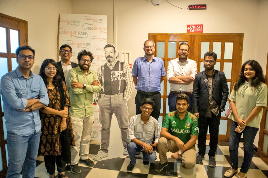 🌍 Exciting day at Y-Just ahead of #COP28! 
🇧🇩 Our youth-led policy report📃 review meting jointly hosted by #FESBd was a major step toward a #JustTransition advocacy in #Bangladesh.

 Building sustainable &amp; equitable futures is our goal! <a href="/FESinAsia/">FES Asia-Pacific</a>