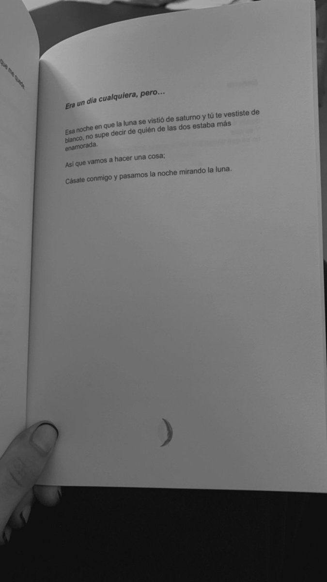 Luciapg1399's tweet photo. ¿Sabes cuál es el sonido que hace un corazón cuando se rompe? Si estás listo para sentirlo, este libro es para ti. Os dejo por aquí un cachito de mi.  

Ojalá os guste ❤️‍🩹

Me ayudaríais un montón compartiéndolo 🫶🏼

https://t.co/aJa96pcGbc https://t.co/gWtHiSjVXm