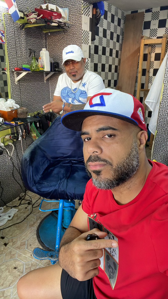 Gracias a <a href="/omarcerquillo/">💈OMAR CERQUILLO💈</a> por sus finas atenciones.