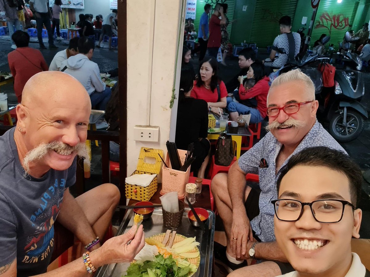 Hi guys, I really hope you will have proud and memorable moments in this short life. Let's enjoy these memorable moments while we still can. As proud children of Vietnam, we welcome every friends coming to us as dear family members.
From Hanoi, Vietnam with love 🥰