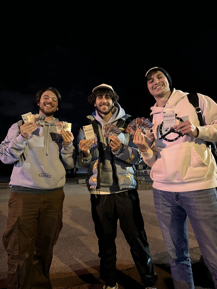 The last dance of the red alliance ❤️🥺
🥇6-0 and 1st Place 3on3 cup Lyon with my teammate <a href="/gionni223/">gionni</a>(WB) and our special guest @pastorello22(Zoro) . Finally, achieved a serial with Law🔥
Law ⭕️
WB ⭕️
Law ⭕️
WB ❌(literally throwed a win, unacceptable..)
Kata ⭕️
Croco B/P ⭕️