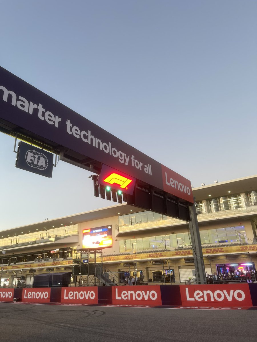 KyleePalombo's tweet photo. Overdue update for my college athletics friends!

I’ve strayed from 🏀 the past few months to work w/ our international team on @F1. A world I knew nothing about before joining QUINT.. but now love. 

This will be a thread of my designs for each race around the 🌎 as they happen: https://t.co/m1kv61DzcZ