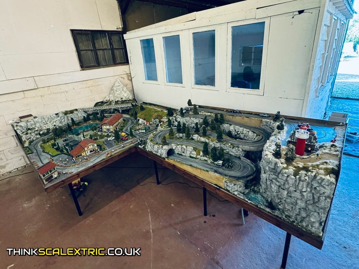 ThinkScalextric's tweet photo. Today we delivered our 16’ x 8’ Switzerland inspired Hill Climb Track to Motordrome, who are the new owners of the track. Motordrome are a classic &amp; specialist car dealer based in Henley on Thames, UK.

🌎 https://t.co/iY9VgPMFY6

More track information: https://t.co/mBUgkyNeLx https://t.co/NPHpGkzdnr