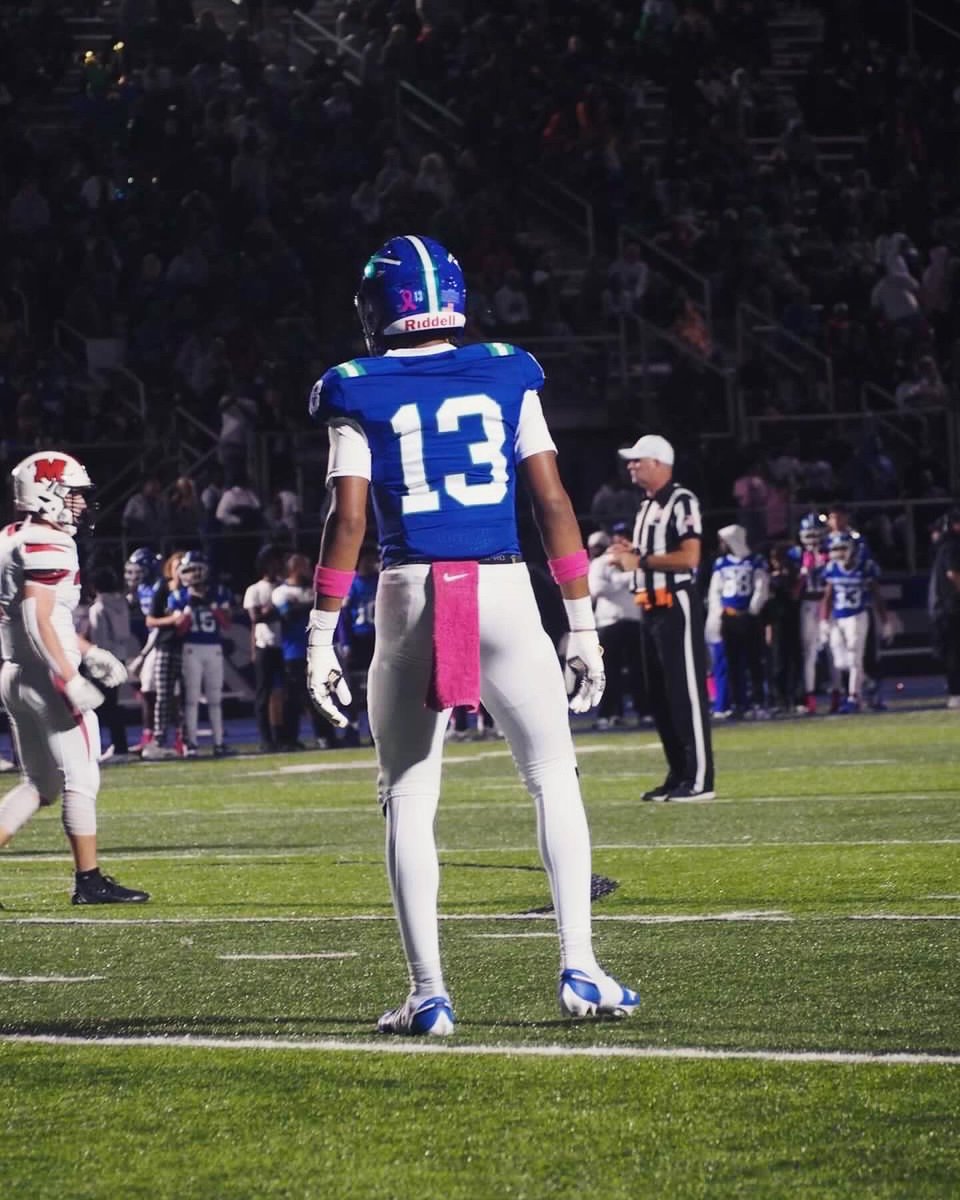 SeaontaStewart3's tweet photo. End of Jr Szn highlights 🏝️ #13out

https://t.co/XTtUPWeBB7 https://t.co/Ojk7IyACXH