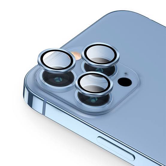sondesix's tweet photo. Just a friendly reminder that camera lens protectors of any type for your smartphones are not needed at all.

These lens protectors can also reduce the quality of photos and videos you take and they make the camera housing even thicker. https://t.co/tDkfhyClhb