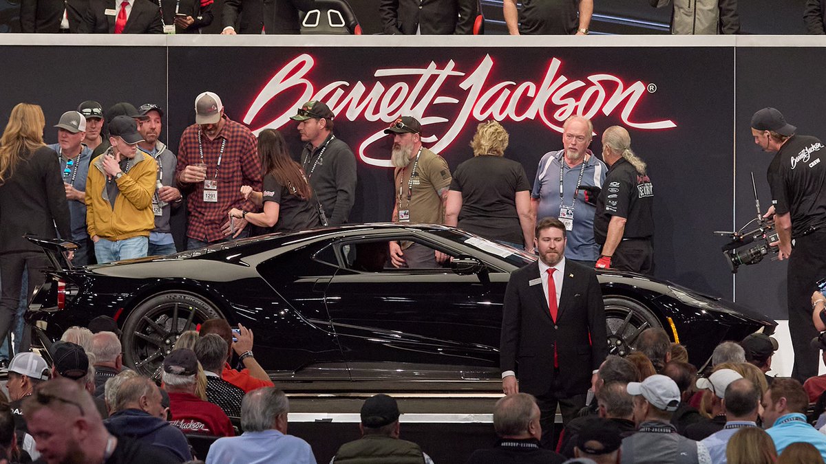 Barrett_Jackson's tweet photo. Another #TopSale from 2023! Check out number 5 from the 2023 #Scottsdale Auction:
2019 @Ford GT LIGHTWEIGHT #CARBON SERIES – SOLD! $1,320,000 https://t.co/2Os4tLgAYK