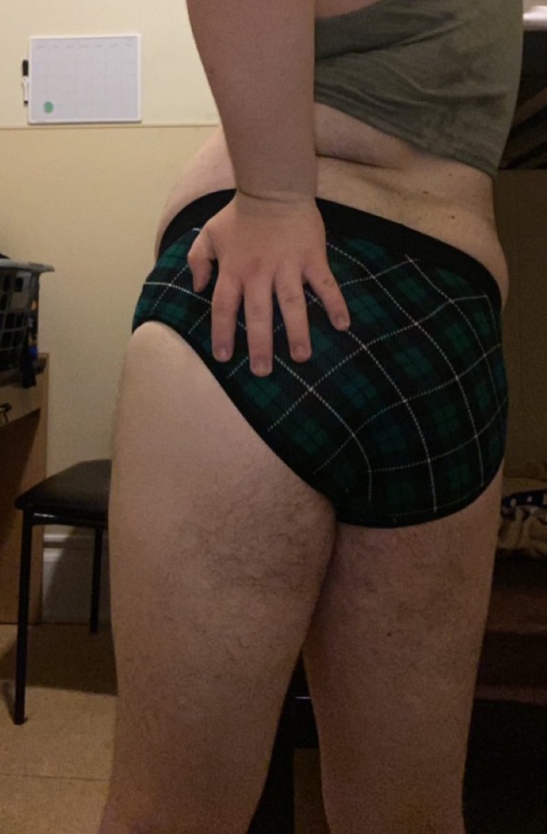 _Ssslither's tweet photo. All it’s missing is your hand print 

#transgirl #lewd #booty #ass #toronto #NSFW #fansly #OF #handprints #iwantyou #horny https://t.co/tmQCDWzPF2
