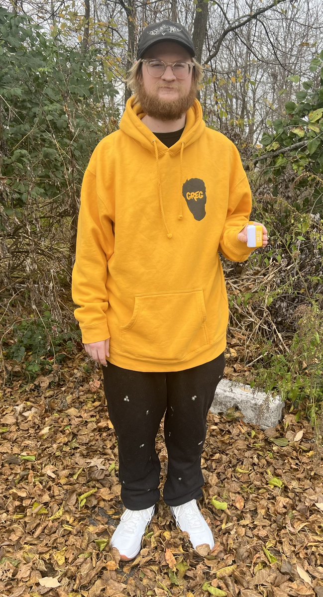 Steffen2197's tweet photo. I match my clothes to my fogs https://t.co/a19YCspVC1