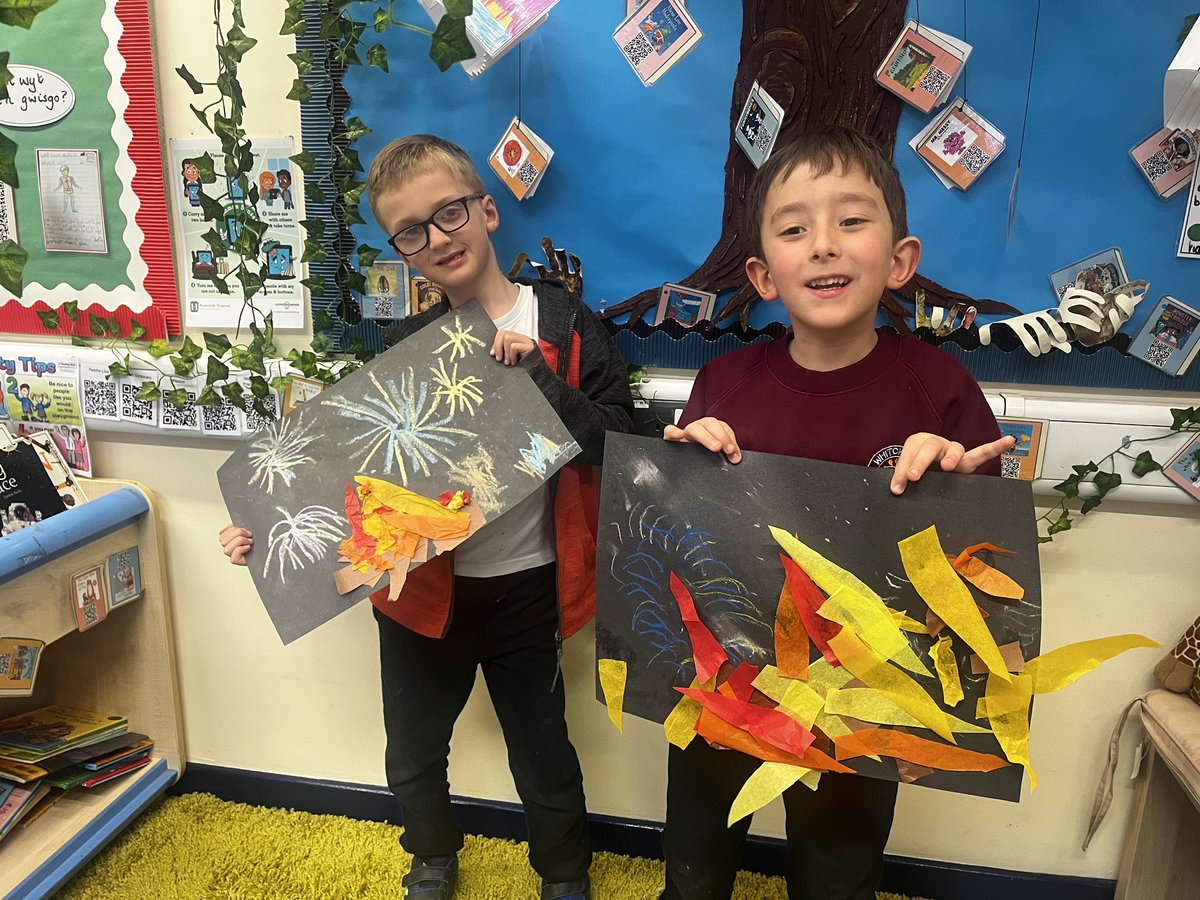 whitchurchprm's tweet image. What wonderful bonfire collages by the children in Miss Davies’s Art Club! #wpsexpressivearts