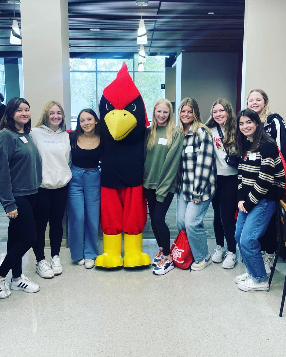 Sara Consdorf tweet media