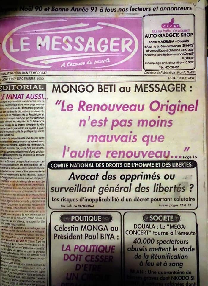 africatechie's tweet photo. Ce 6 novembre 2023 marquant les 41 ans au pouvoir du Président Paul Biya, me semble le moment idéal de rappeler les mots de @CelestinMonga d'il y a déjà 33 ans! 
Et oui, c'était dans Le messager n°209 du 27 décembre 1990 qu'il ecrivait deja: La Democratie Truquée. 

Cette missive lui a valu, avec le rédacteur en chef du Messager, un passage à la prison centrale de New Bell. 

Bonne lecture!

Lettre ouverte à Paul Biya
La Démocratie truquée
Par Célestin Monga

Monsieur le Président,
Comme beaucoup de camerounais, j'ai été choqué par le ton outrageusement condescendant, paternaliste et prétentieux que vous avez employé à l'Assemblée nationale le 03 décembre pour vous adresser au peuple. Comment pouvez-vous vous permettre de dire à 11 millions de Camerounais : « Je vous ai amenés à la démocratie... » Dans ce pays où tous les jours, les droits les plus élémentaires de l'homme sont bafoués, où la majorité de gens n'ont pas de quoi vivre, alors qu'une petite poignée d'arrivistes se partage impunément les richesses du pays ?

De quelle démocratie parlez-vous avec tant d’emphase ? Avez- vous déjà mis les pieds à New-Bell, cher Président ? A quelle « liberté » avez-vous conduit ce pays où 98% ‘de la population urbaine vit dans les bidonvilles, sans moyens de se soigner, de se nourrir correctement, ni même de revendiquer leurs droits ? 

Que signifient vos discours et vos slogans pour les dizaines de milliers de personnes (essentiellement des enfants en bas âge !) qui dorment dans les rigoles à Douala chaque soir ? Quel est cet « Etat de droit » où n'importe quel obscur po¬licier peut se permettre d'enfermer qui il veut, sans avoir de comptes à rendre à personne ? Etes-vous réellement fier de ce Cameroun où le pouvoir judiciaire est à la botte du pouvoir exécutif ? Etes-vous fier, en tant que Premier magistrat du pays, de la justice camerounaise actuelle, qui condamne en priorité ceux qui n'ont pas su corrompre le tribunal ?... A votre place, je serais beaucoup moins triomphaliste.

Et la récente session de l'Assemblée nationale, pompeusement baptisée « Session des libertés » par vos propagandistes les plus zélés, n'apportera ni la justice sociale, ni le bien-être pour les pauvres. Ceci pour de nombreuses raisons que vous connaissez mieux que moi :

1 ) - Les députés d'un parti unique ne sont pas qualifiés pour organiser le multipartisme et la concurrence. Comment comptez-vous organiser des élections pluralistes en utilisant une loi électorale rédigée sur mesure pour un parti unique ?

2) - Le RDPC a durablement noyauté tous les rouages de l'Etat, de l'armée, des chefferies traditionnelles, ainsi que toutes les structures locales de pouvoir. De plus, il dispose de moyens matériels et financiers colossaux (dont chacun connaît l'origine), ce qui faussera le jeu politique de demain.

3) - Le cadre institutionnel dans lequel fonctionne ce pays est truqué : il n'est pas normal que des députés illettrés votent clandestinement, sans publicité, des lois qui engagent l'avenir de tout un peuple ; dans n'importe quel pays démocratique, les textes soumis au Parlement sont publiés longtemps à l'avance, ce qui permet aux élus du peuple d'y réfléchir sérieusement, et à l'opinion publique de savoir ce qu'on lui réserve.

4) - La vérification de la constitutionnalité des lois est actuellement bloquée par les lourdeurs de la procédure de saisine de la Cour Suprême : seuls le président de la République ou, à certaines conditions, le président de l'Assemblée nationale peuvent saisir cette honorable Cour. Or, dans la pratique, les lois n'étant jamais votées sans leur consentement, on voit mal pourquoi ils se préoccuperaient de vérifier a posteriori leur constitutionnalité.

5) - Toutes les couches sociales majoritaires sont actuellement exclues de la réflexion ; qu'il s'agisse des jeunes, des enfants, des femmes, des chômeurs, des étudiants ou des paysans, à aucun moment on ne leur offre la parole, chacun des apprentis politiciens s’arroge le droit de parier en leur nom, sans même connaître leurs problèmes, et sans les avoir consultés.

Il est donc urgent, M. le Président, que la politique cesse d'être un cirque permanent pour devenir réellement le champ d'expression des ambitions populaires. Pour cela, il faudrait arrêter les slogans creux et simplistes qui encombrent quotidiennement la une de Cameroon Tribune, et laisser la parole aux gens qui ont des choses intéressantes à dire - et je peux vous assurer qu'il y en a beaucoup dans ce pays.

Le temps des « pères de la nation » est largement révolu. Les Camerounais ne sont pas de enfants que vous avez jugés « mûrs pour la démocratie ». Ils sont un peuple dont la créativité a été bridée par trente années d'obscurantisme, et qui aspire enfin à gérer soi-même son destin. Plus que jamais, une grande rencontre nationale réunissant toutes les sensibilités politiques s'impose. Votre parti, le RDPC, n'a pas le monopole des idées. Ne vous méprenez pas sur la patience manifestée par les Camerounais jusqu'à présent, ils sont capables du meilleur, comme du pire.

Post-scriptum: Je vous signale enfin que nous sommes peut-être le seul pays au monde où les lois votées ne sont même pas publiées dans le Journal Officiel comme le prévoit la Constitution. Parce que l'imprimerie nationale, dont c'est la principale attribution, est en état de cessation d'activité. Est-ce vraiment sérieux ?

Célestin Monga est économiste dans une banque de Douala.
(Le Messager n°209 du 27 décembre 1990, p.5) - **Merci à Jean Bosco Talla pour la source.**