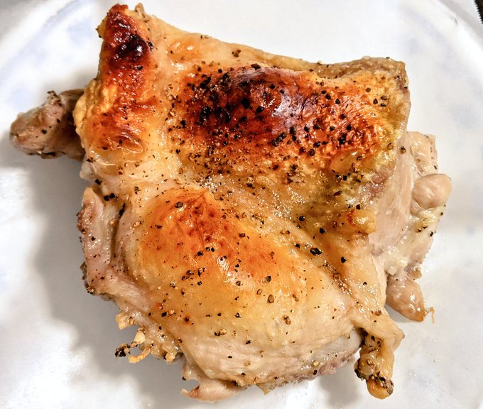 これは過去最高にふっくらカリカリの出来上がりになったチキン🐔✨ 