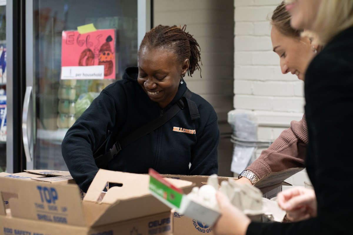 DailyBreadTO's tweet photo. On Nov 3, Hillcrest Community #FoodBank hosted an opening event. The program is a partnership between Hillcrest Christian Church, Hillcrest Community School &amp; other stakeholders. Thanks to all who attended &amp; to the #program &amp; #volunteers for their commitment to supporting others. https://t.co/5GKFo5TF37