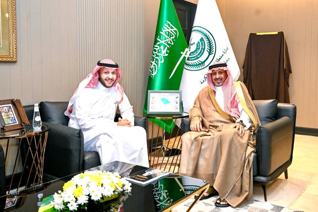 • سمو الأمير خالد بن منصور بن عبدالله بن جلوي 
• سمو الأمير سعود بن نهار بن سعود محافظ الطائف ~ حفظهم الله ~

#بن_جلوي #آل_سعود #السعودية #المملكه #الامير #ال_جلوي #تويتر #الرياض #جلوي