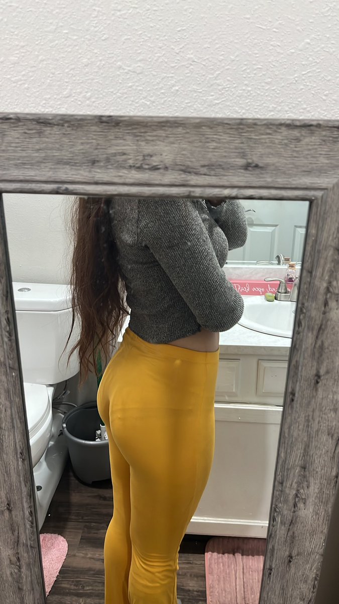 sweetlatinabebe's tweet photo. Can you imagine pulling them down for me ??
bc I want you to!  https://t.co/9W2jXSioLz https://t.co/5yFcZD4CCa