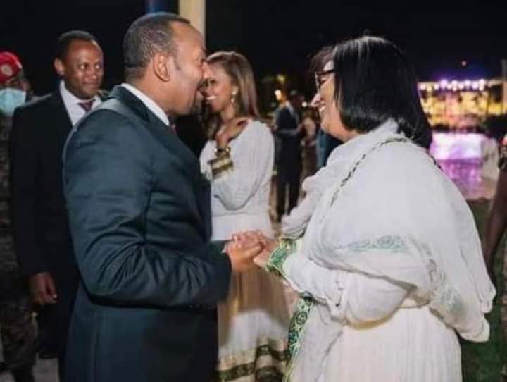 dawitawramba's tweet photo. It's disheartening to know that both mom and daughter have become jobless within a month of each other.
Poor #Haregeweini, you deserve more! https://t.co/7eZtjC0EEp