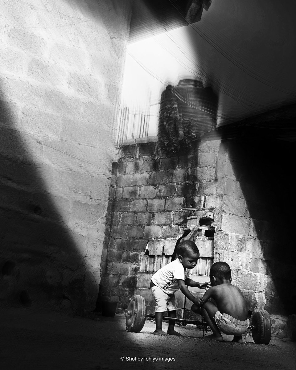 Fohlysimages's tweet photo. Where are my art lovers ,GOD help connect me to my helpers,my arts are just sitting in my phone for my view,let it please the eyes of my helpers too 🙏📸💙🪄 aminnnn #phonegraphy #artlovers #helpers #art #phonegrapher #ruralshoot https://t.co/IoU67AJGkn