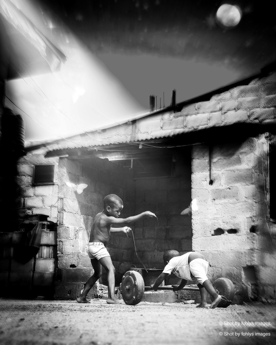 Fohlysimages's tweet photo. Where are my art lovers ,GOD help connect me to my helpers,my arts are just sitting in my phone for my view,let it please the eyes of my helpers too 🙏📸💙🪄 aminnnn #phonegraphy #artlovers #helpers #art #phonegrapher #ruralshoot https://t.co/IoU67AJGkn