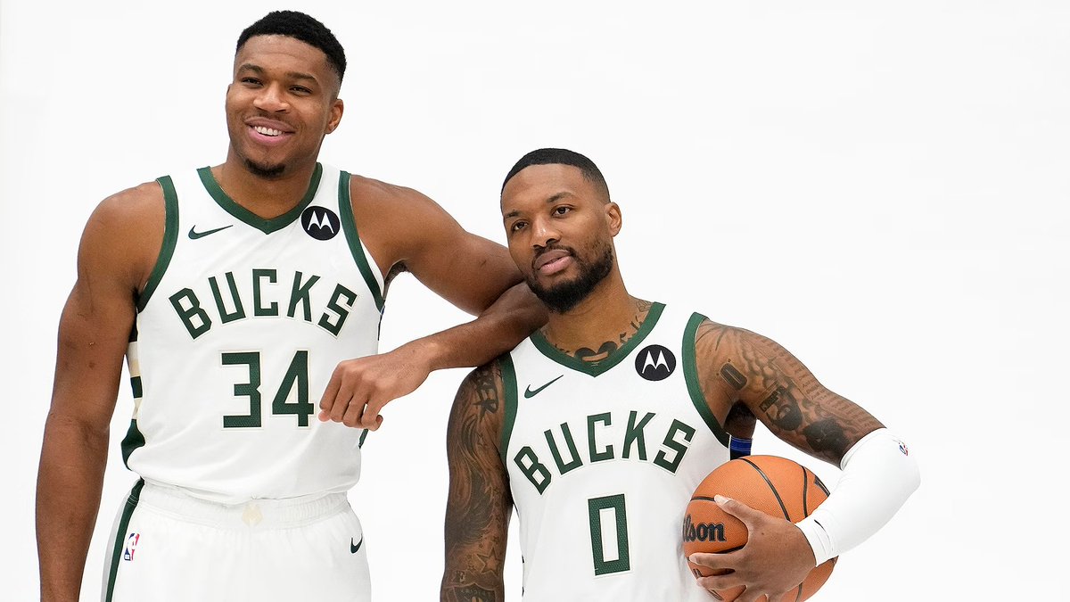 KingSandersYT's tweet photo. 💰1u: Bucks -5.5 vs BKN

The Bucks have burnt me time and time again, but this should be an ideal matchup for Giannis. The Nets center, Claxton is out of this matchup, their backup Day'ron Sharpe is only 6'9". Giannis should feast on Simmons or whoever else they throw out there. https://t.co/rYqHvRXTX3