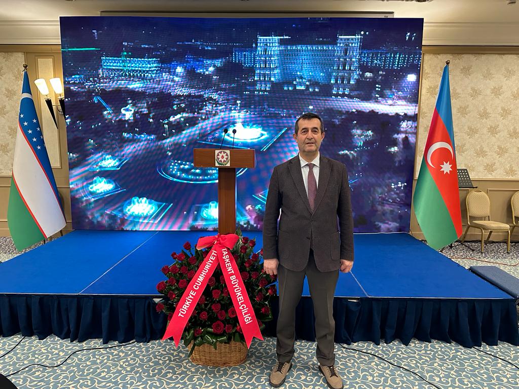 DemirokBurhan's tweet photo. Karabağ zaferinin 3.yilinda Azerbaycan devlet inin resepsiyonuna katılım sağladık. https://t.co/eKsOKwsXFa