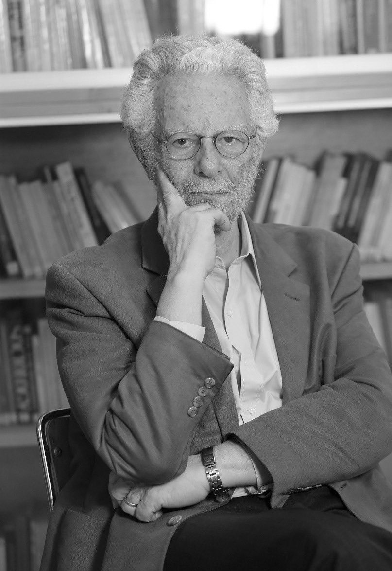 La pérdida del compañero Enrique Dussel es irreparable, su aporte a la filosofía y a la lucha anticolonial de los pueblos de América y del mundo es uno de los más potentes e invaluables para todos los que decidimos luchar por un mundo más justo. 

Le agradezco su labor y