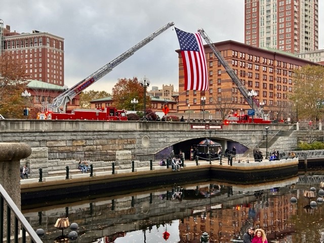 StarkShep's tweet image. Thank you to all of our associates who had the chance to volunteer in support of the 11th Annual Salute to Veterans #Waterfire, contributing to our unwavering dedication to the community.

#commitmenttocommunity