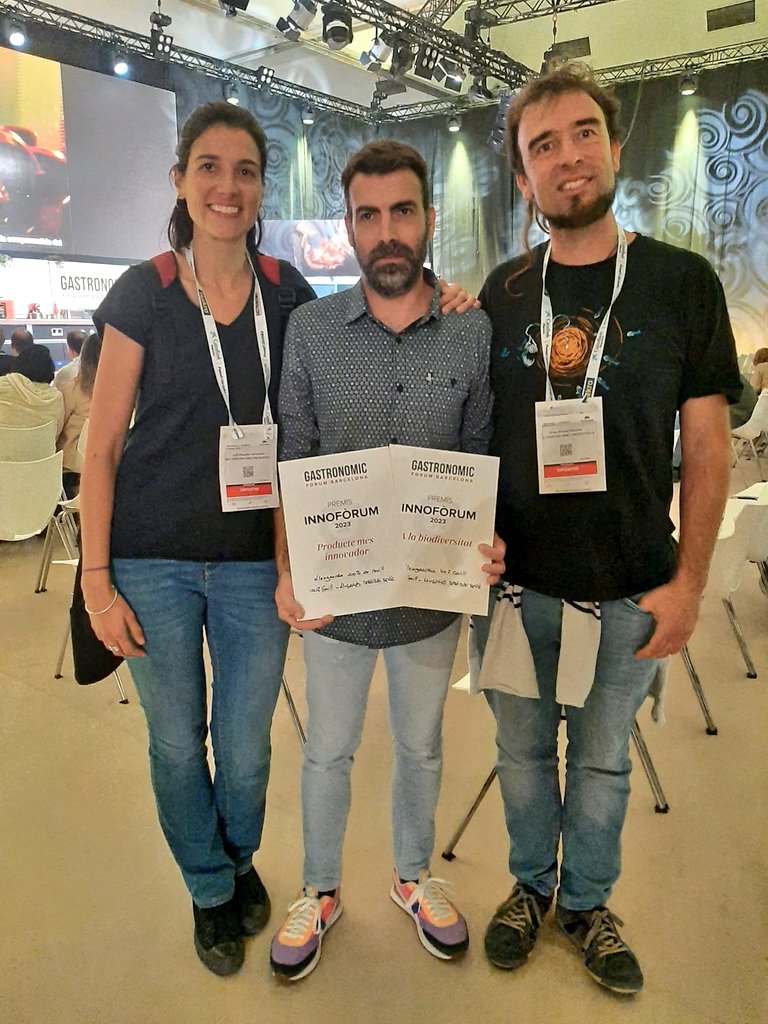 productesterra's tweet photo. Dues empreses de la Xarxa #ProductesTerra han guanyat 3 premis #Innoforum!!!
🏅Gust més original en aliments dolços: xurro de moniato de @COCcroquetes
🏅Premi més innovador: llonganissa de 100% conill
🏅Premi a la biodiversitat: llonganissa de 100% conill
👏 Felicitats a tots!! https://t.co/4ayD8acCrR