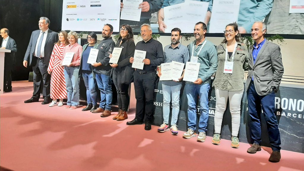productesterra's tweet photo. Dues empreses de la Xarxa #ProductesTerra han guanyat 3 premis #Innoforum!!!
🏅Gust més original en aliments dolços: xurro de moniato de @COCcroquetes
🏅Premi més innovador: llonganissa de 100% conill
🏅Premi a la biodiversitat: llonganissa de 100% conill
👏 Felicitats a tots!! https://t.co/4ayD8acCrR