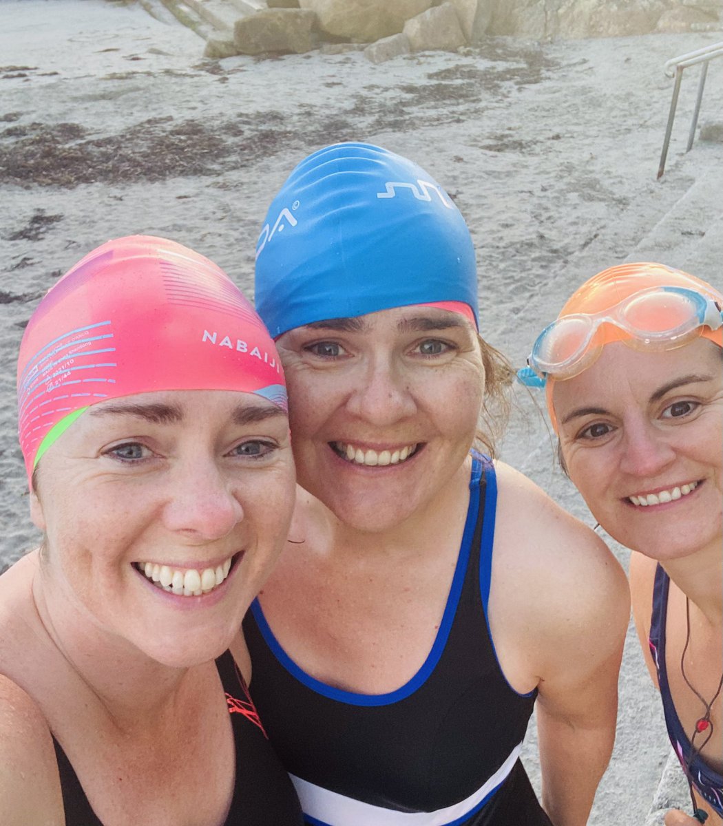 JoanneMurphy_'s tweet photo. ✨Embracing the sunshine this afternoon for the first of our winter dips in Galway Bay! 

It was a little chillier than expected but made the post dip treats much nicer 🤣🥶💪🏻 https://t.co/oxyrwveCqJ