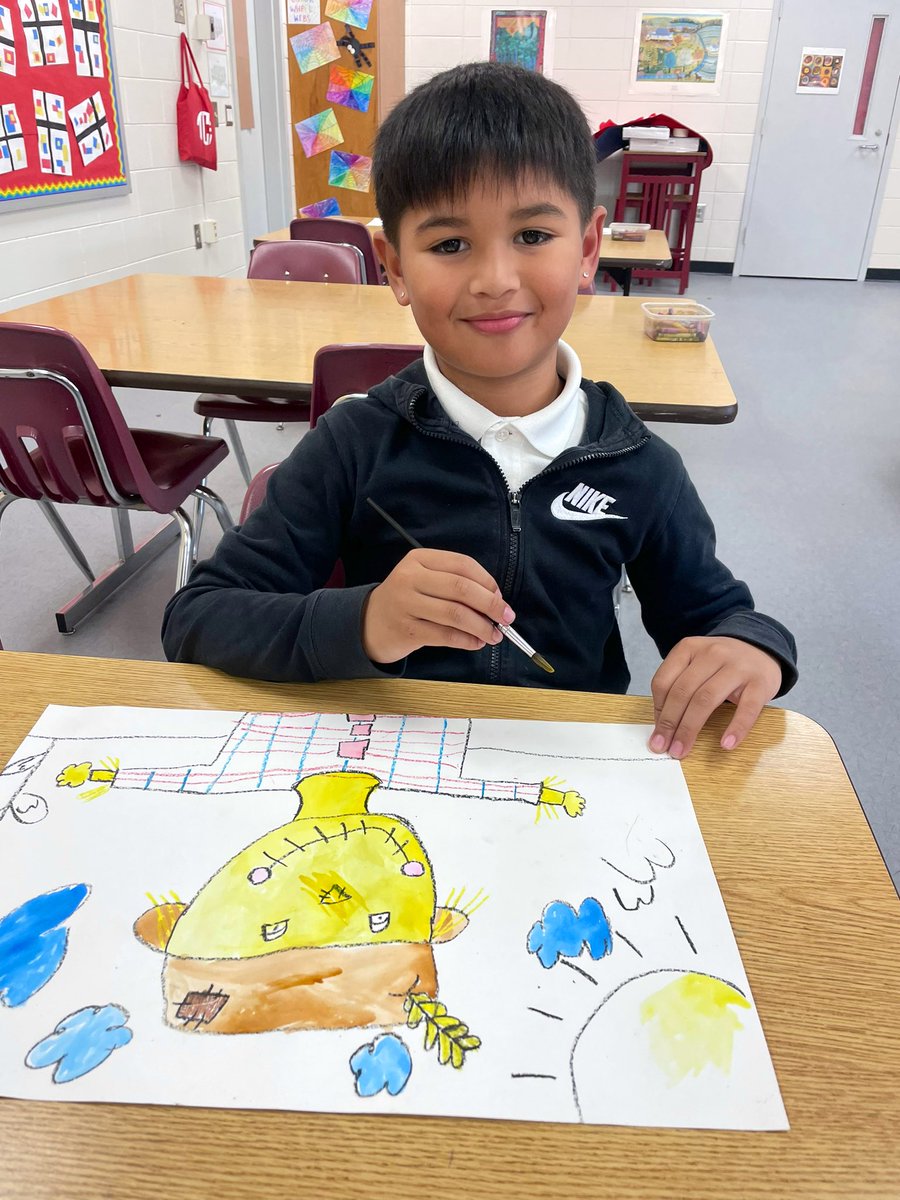 kdurrence_tce's tweet image. 🍂Creating fall scarecrows🍁 #fallisintheair @LibertyCoSchool @Tigers_TCE @GilmoreKenyatta @SankerDiane