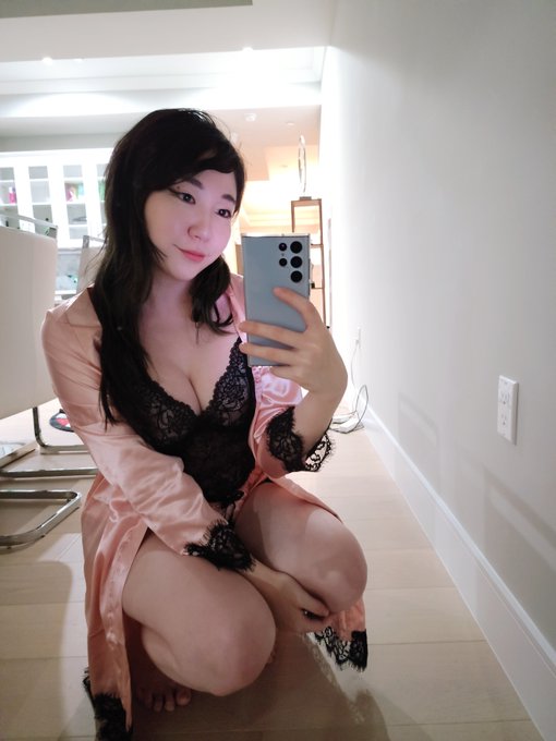 got this robe from my wishlist and I love it sm 😭 https://t.co/7d0fryKppx<a href="/tag/avatarthelastairbender"class="tags"><span>#avatarthelastairbender</span></a>