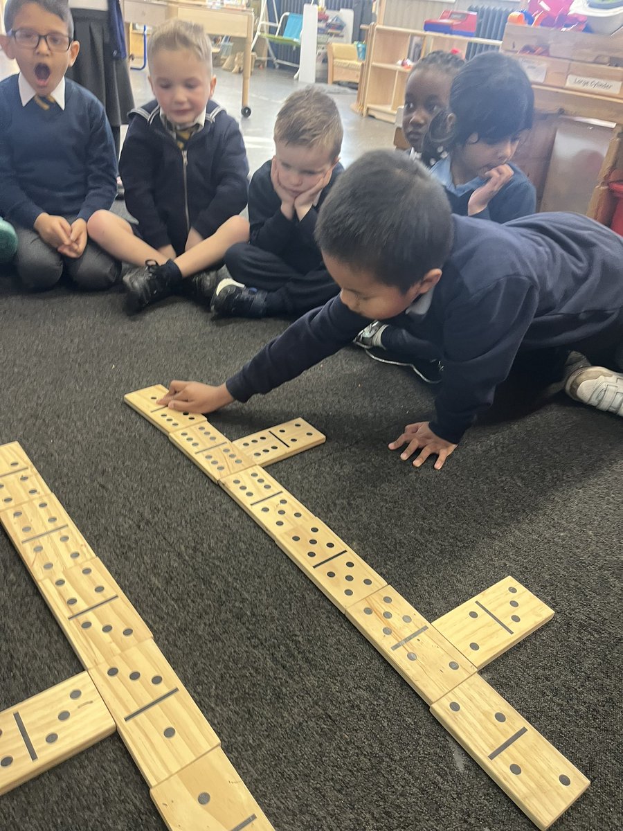 ibroxprimary's tweet photo. Some dominoes matching and adding π#Numeracyfun https://t.co/g0pWQ8Jr1K