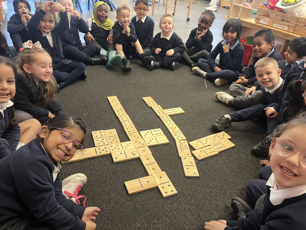 ibroxprimary's tweet photo. Some dominoes matching and adding π#Numeracyfun https://t.co/g0pWQ8Jr1K