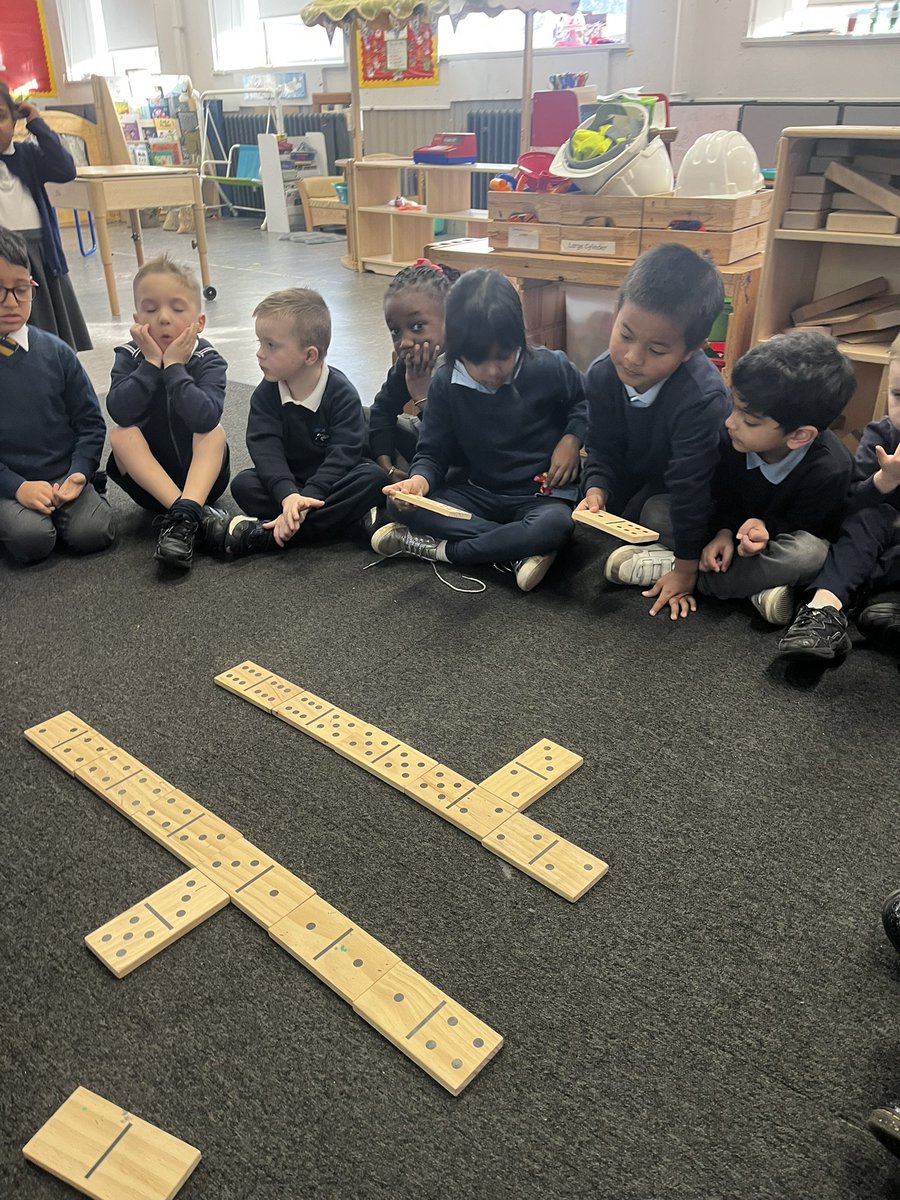 ibroxprimary's tweet photo. Some dominoes matching and adding π#Numeracyfun https://t.co/g0pWQ8Jr1K
