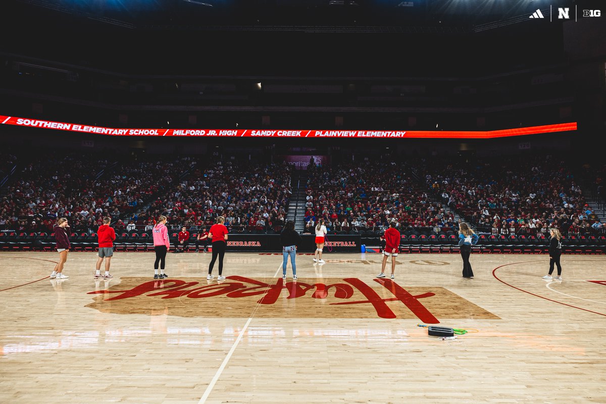 Today at @HuskerWBB's season opener, @NULifeSkills hosted their annual Sportsmanship Pep Rally which featured over 3,200 attendees from 60 schools across Nebraska. Student-athlete representatives from 6 different NU sports were on hand to give positive messages to the students.