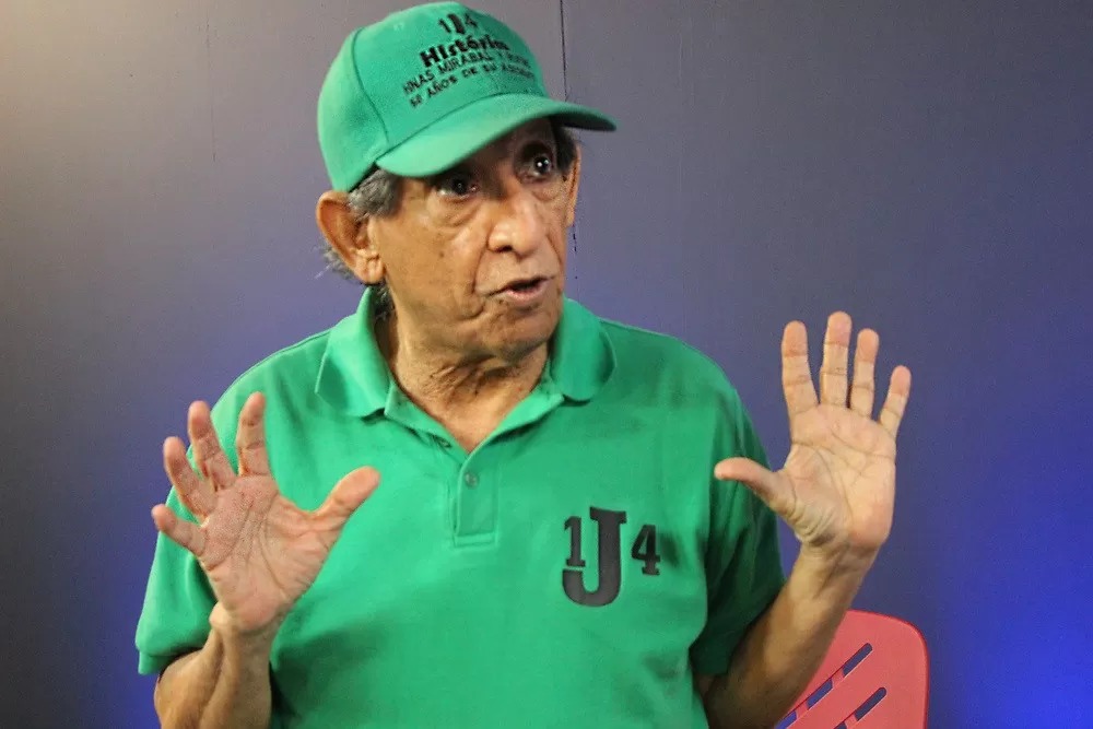 nuriapiera's tweet photo. Fallece el periodista Raúl Pérez (El Bacho) https://t.co/NSRSZUW3ct #NDigital https://t.co/LH8ORRJWnS