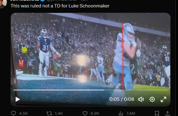 squitchee's tweet photo. @jonmachota Knee is down. Which means ball is dead there. Not across the plane 🤷 https://t.co/Yo80xTHVvb